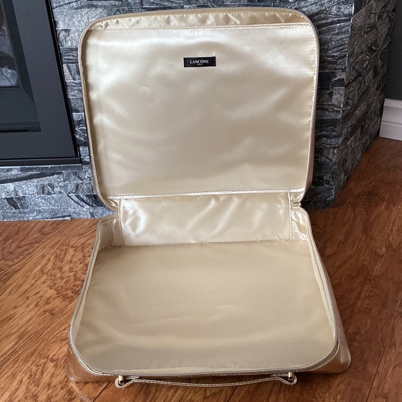 NEW LANCOME Golden Vanity Cosmetic Case - Picture 4 of 8